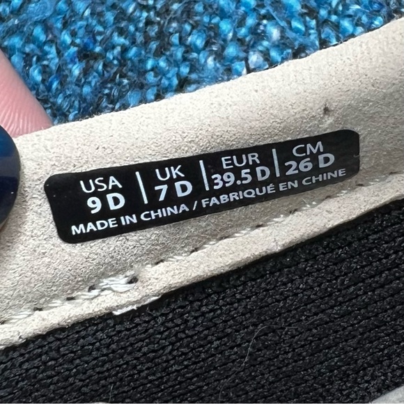 Spenco Orthotic Mesh Knit Slip On Casual Shoes in Black WIDE Width - Picture 9 of 9